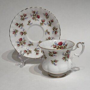 Royal Albert Winsome Gold Trim Bone China Tea Cup and Saucer Set Made in England